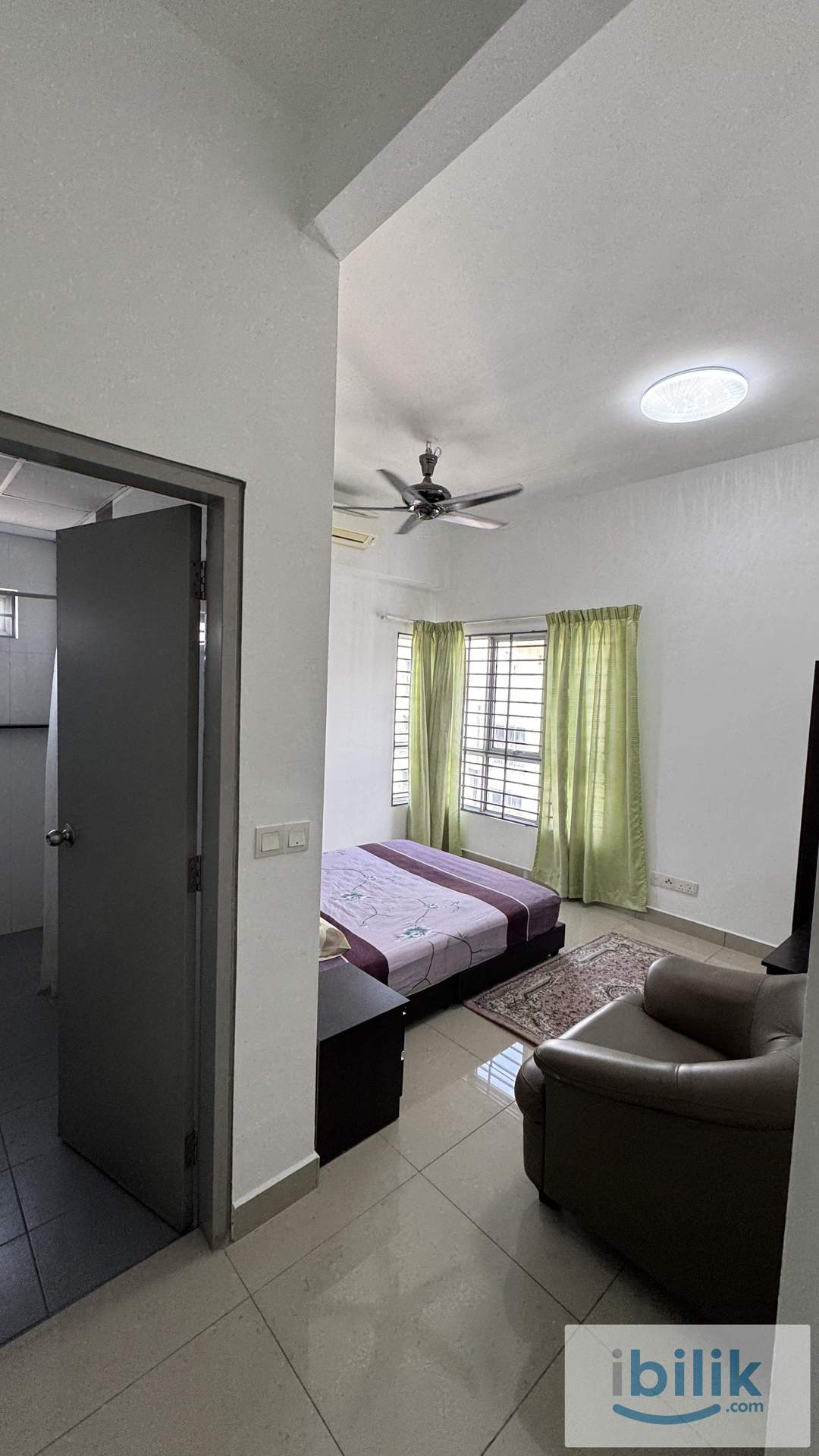 Master Room with Ensuite Bathroom @The Wharf Puchong - Image 2