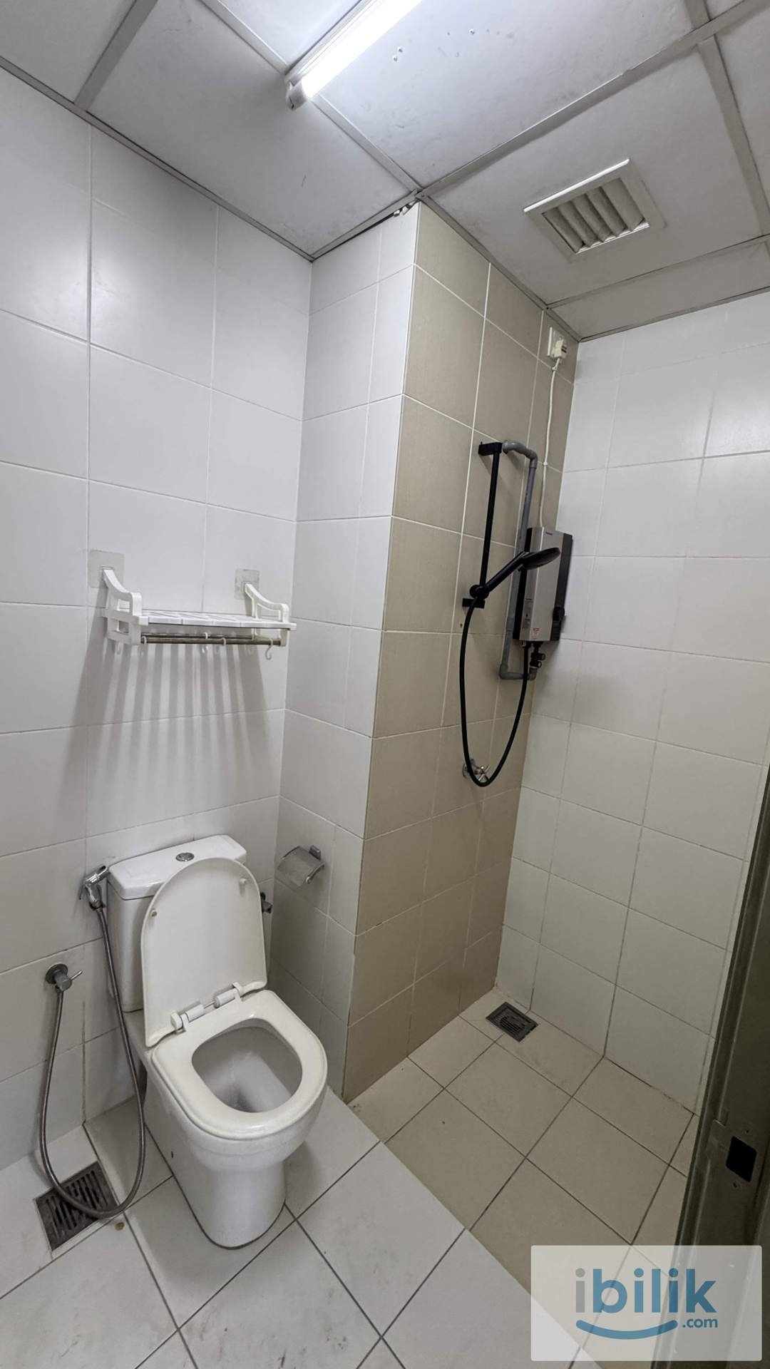 Single Room at The Wharf Puchong - Image 4