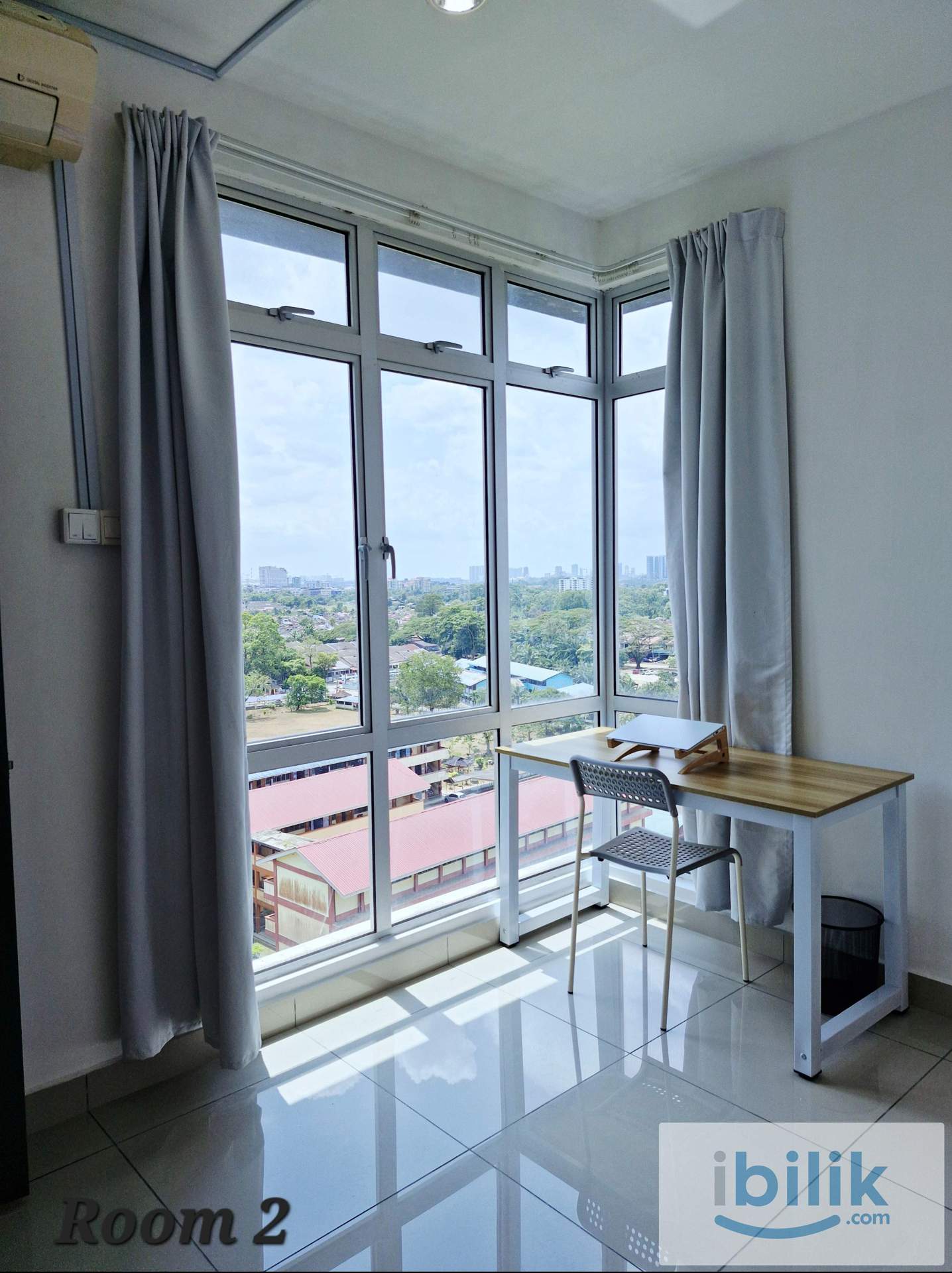 Room for Rent - Image 5