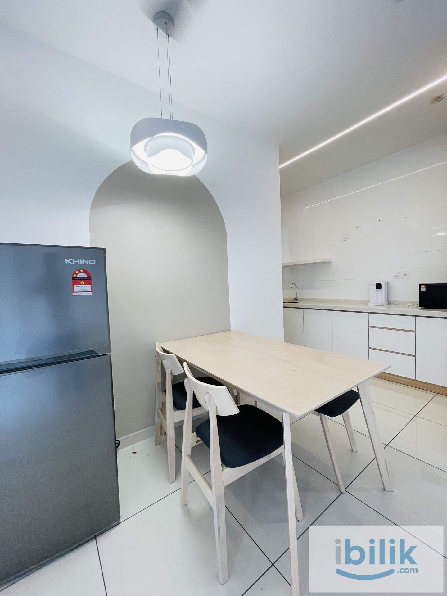 Female Medium room  - Image 5