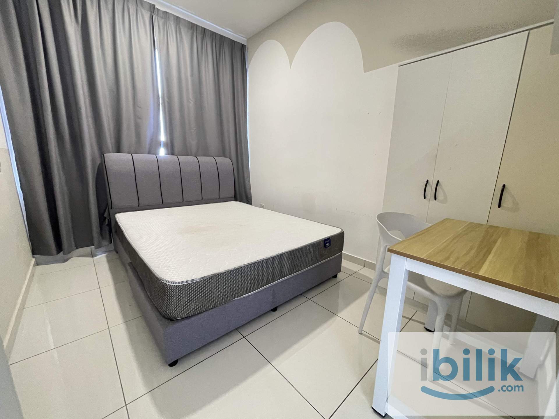 Female single room  - Image 2