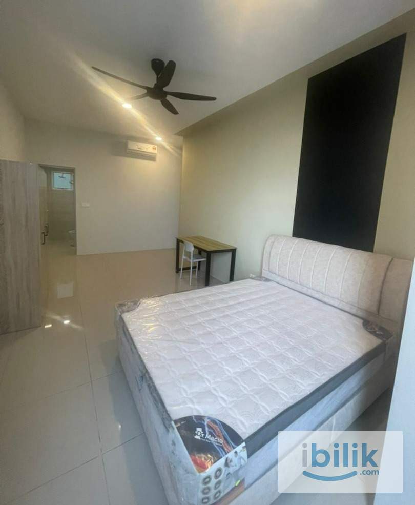 MASTER ROOM @ PLATINUM CASA DANAU FULLY FURNISH - Image 1