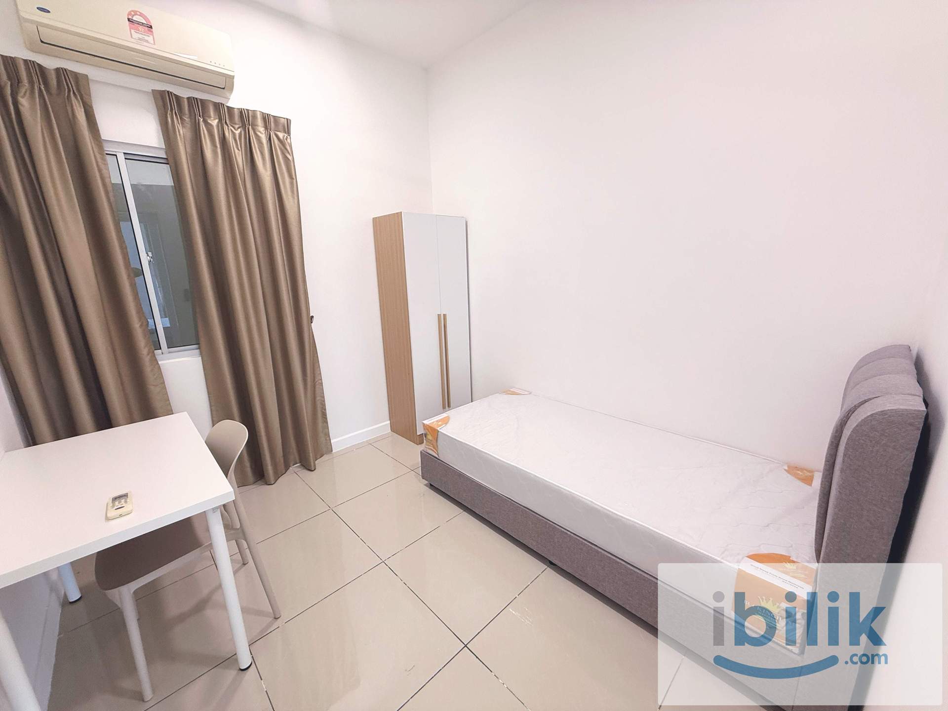 Room for Rent @ Savanna Southville ✨ All Included | No Agent Fee - Image 1