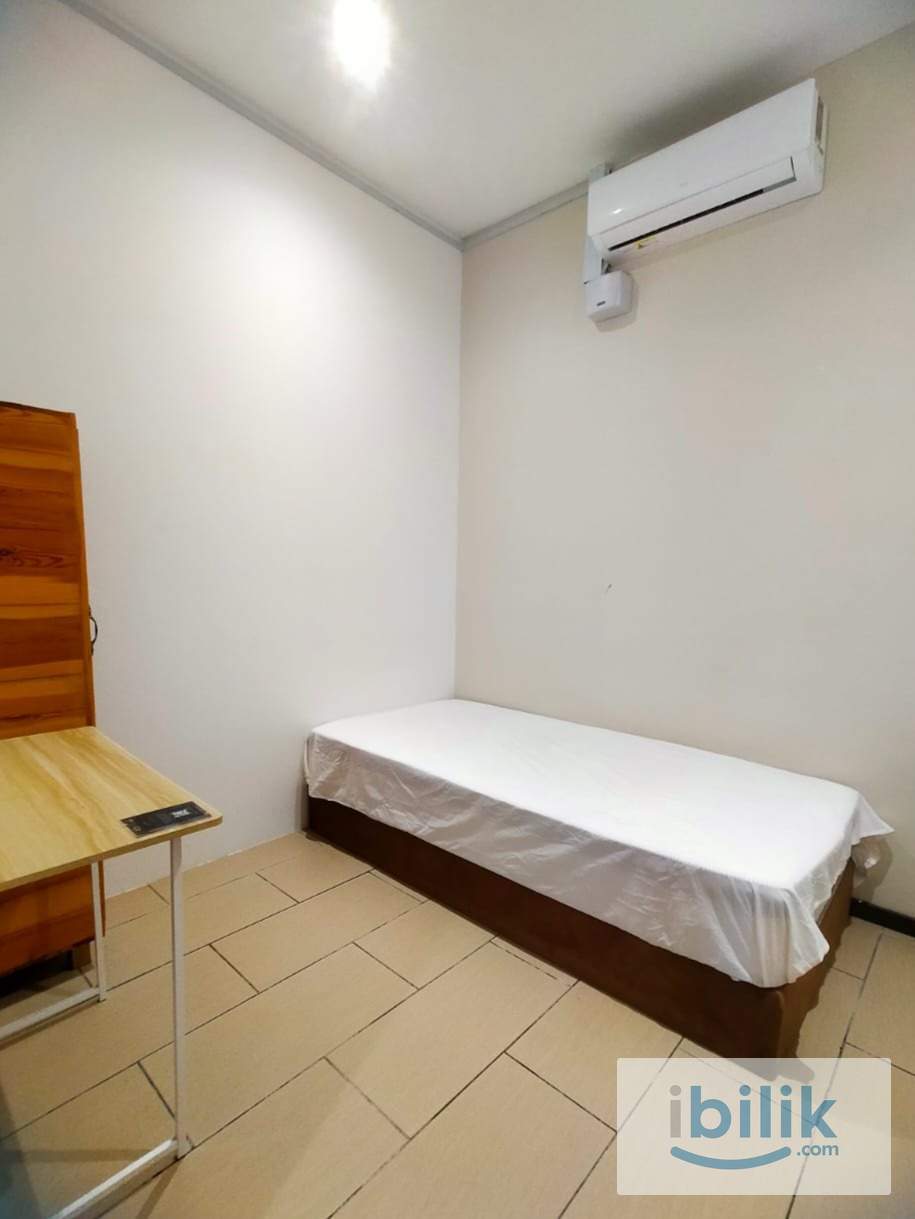 Promotion Kaw Kaw‼️Zero Deposit💰 Co-Living Room Rent Apple Hotel Seksyen 3 Shah Alam 😍Location Near📍SACC Mall, UITM - Image 1
