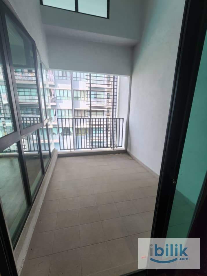 Promotion‼️💰1 Month Deposit For Room Rent I-Residences😍Master Room with Bathroom😍Walking Distance🚶‍♀️Central I-City - Image 4