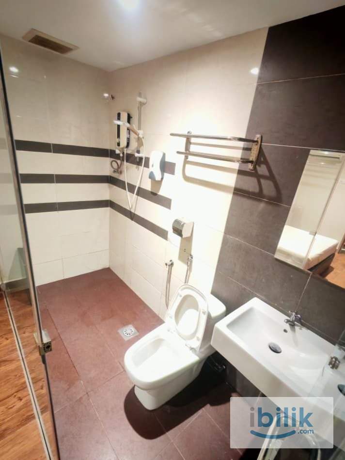 Super Value Promo 🔥1 Month Deposit💰Co-Living Middle Room Rent Hot Balloon Hotel 😍Location Near📍Aeon Bukit Raja - Image 2