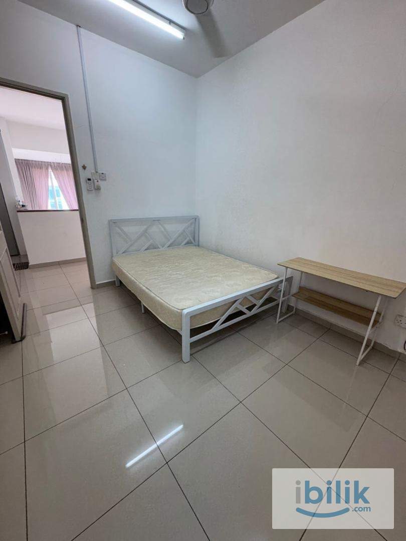 💥Promo Kaw Kaw😍Bandar Botanic Klang Room Rent💥Promo Kaw Kaw💰1 Month Deposit💰Zero Deposit 😍Location Near📍GM Whosale - Image 1