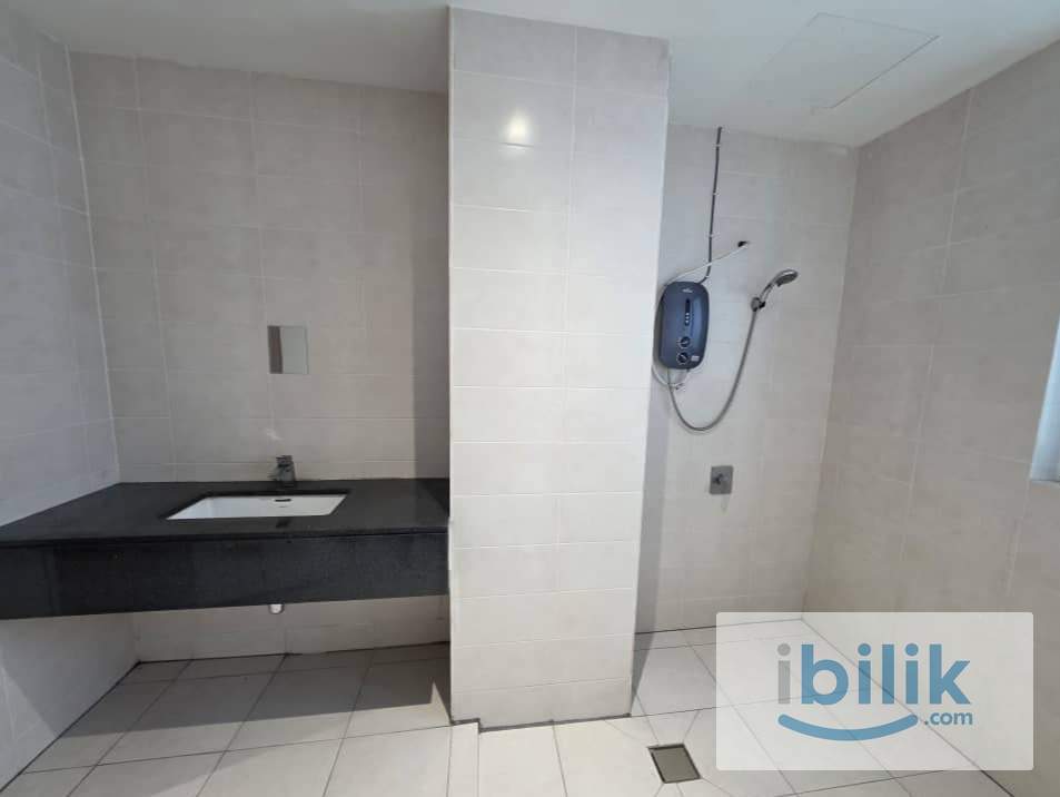 👸I-Residences I-City Female Master Room Rent with Private Bathroom 🔥Promo Kaw Kaw🔥No Deposit💰1 Month Deposit - Image 3