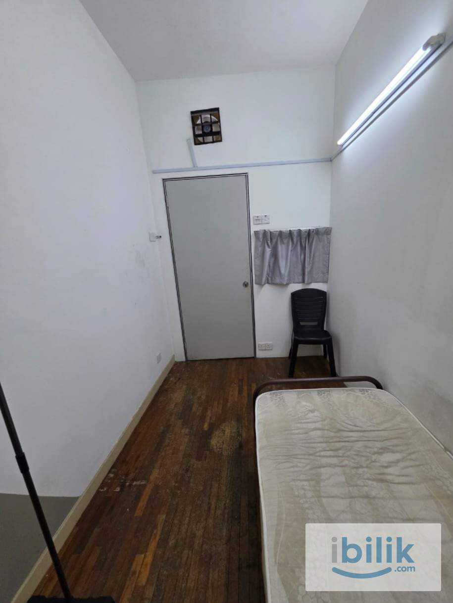 Hot Promotion‼️No Deposit💰Room Rent Kemuning Utama🚶‍♀️Walking Distance 10 min to Surau🚗6 min to MCD - Image 2
