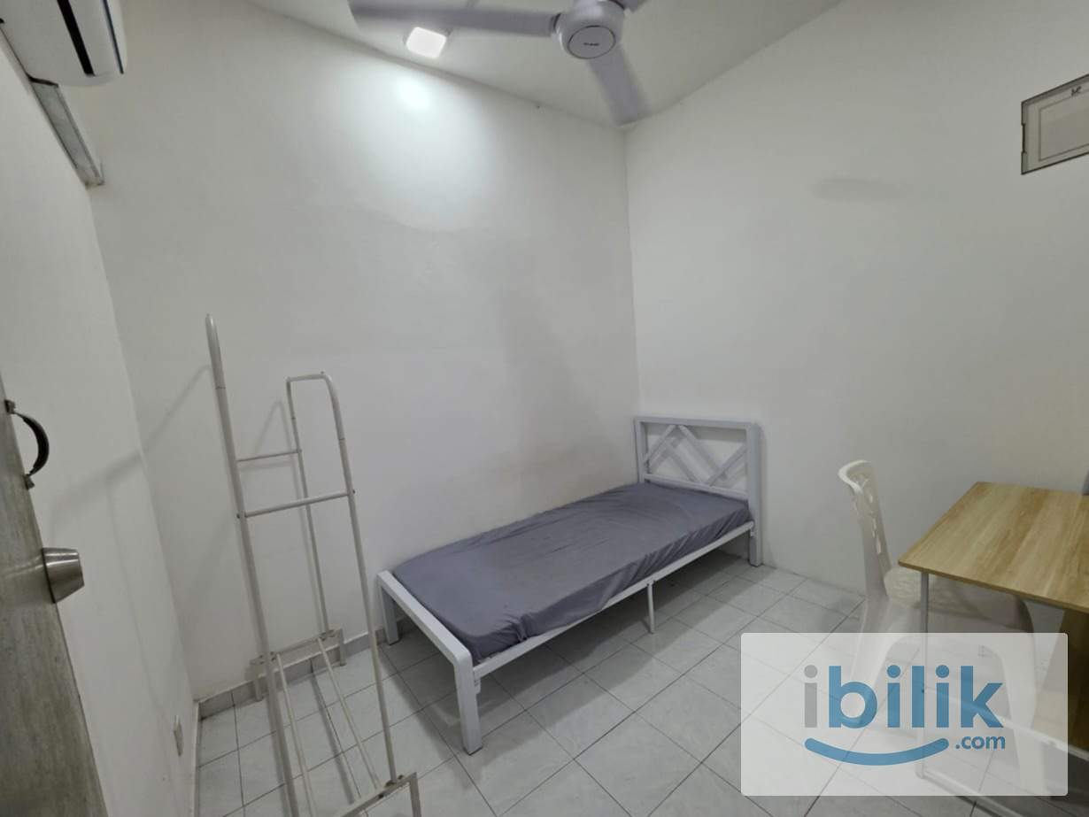 💥Hot Hot Promo😍Alam Impian Shah Alam Room Rent💰1 Month Deposit💰0 Deposit 😍Location Nearby📍Eaton International School - Image 1