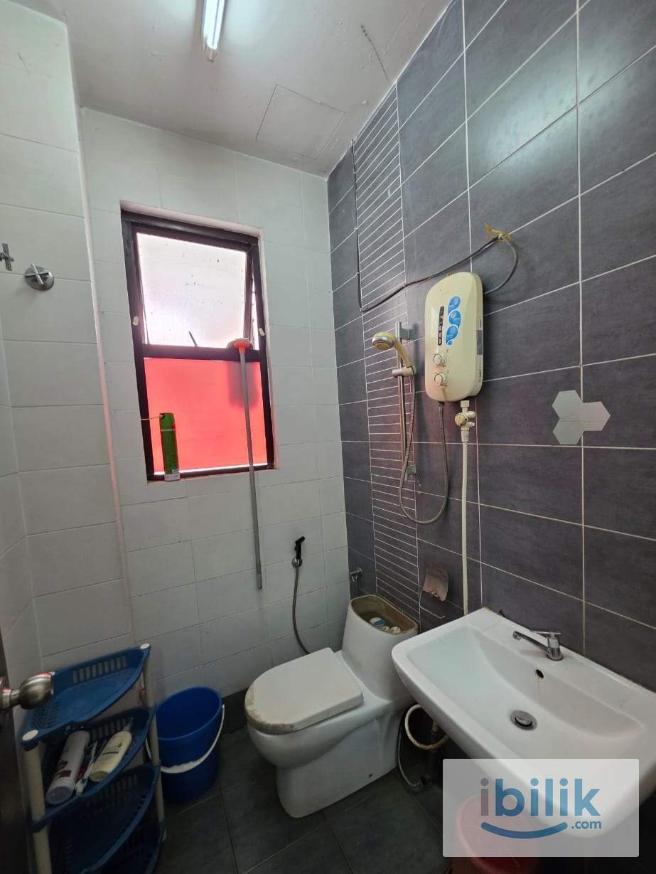 💥Hot Hot Promo😍Alam Impian Shah Alam Room Rent💰1 Month Deposit💰0 Deposit 😍Location Nearby📍Eaton International School - Image 3