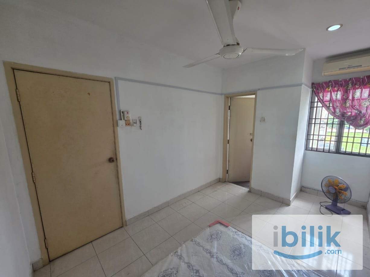 🔥Super Value😍Kemuning Pesona Shah Alam Room Rent💰1 Month Deposit💰0 Deposit 😍Location Near📍Pizza Hut - Image 1