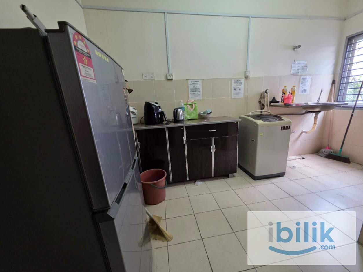 💥Sewa Murah😍Bukit Rimau Shah Alam Room Rent💰1 Month Deposit💰0 Deposit 😍Location Near📍Aeon Big Bukit Rimau - Image 4