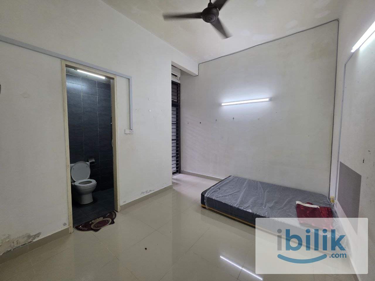 🔥Hot Hot Promo😍Alam Impian Shah Alam Room Rent with Private Bathroom💰1 Month Deposit💰0 Deposit  - Image 1
