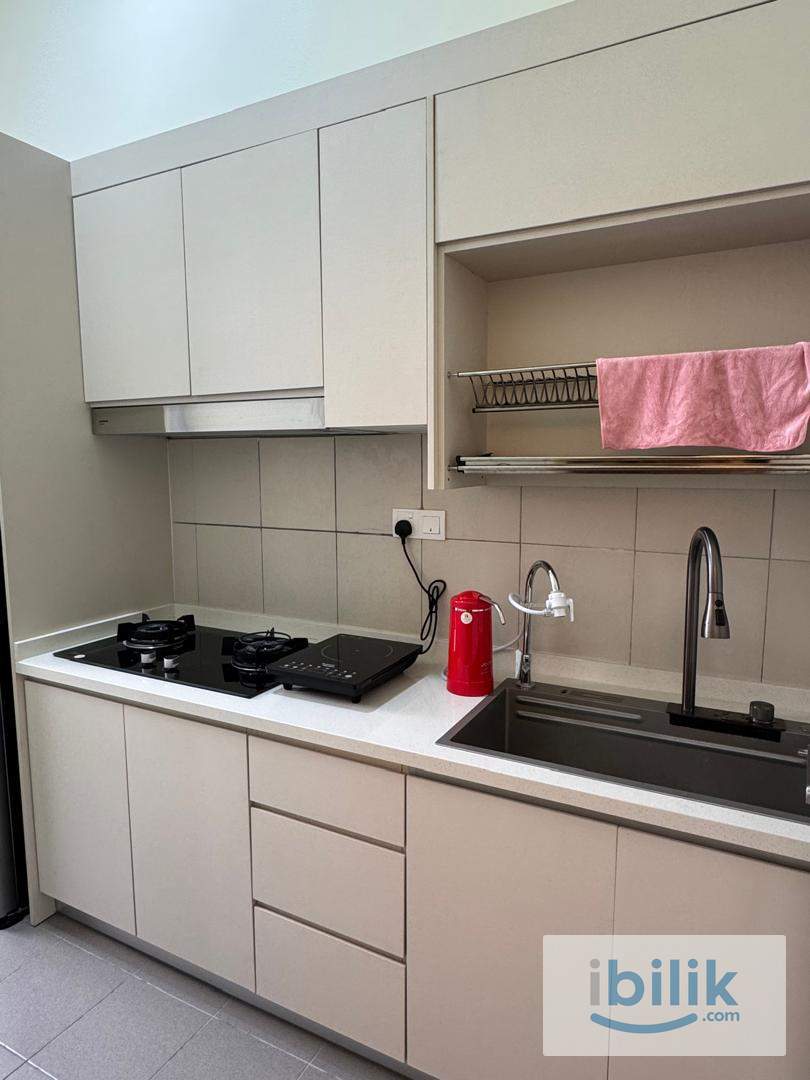 🌈SEKSYEN 13, DIAN RESIDENCY, NEW CONDO Medium Room🎗️Fully Furnish NEW 10” Mattress Aircond Wardrobe - Image 1