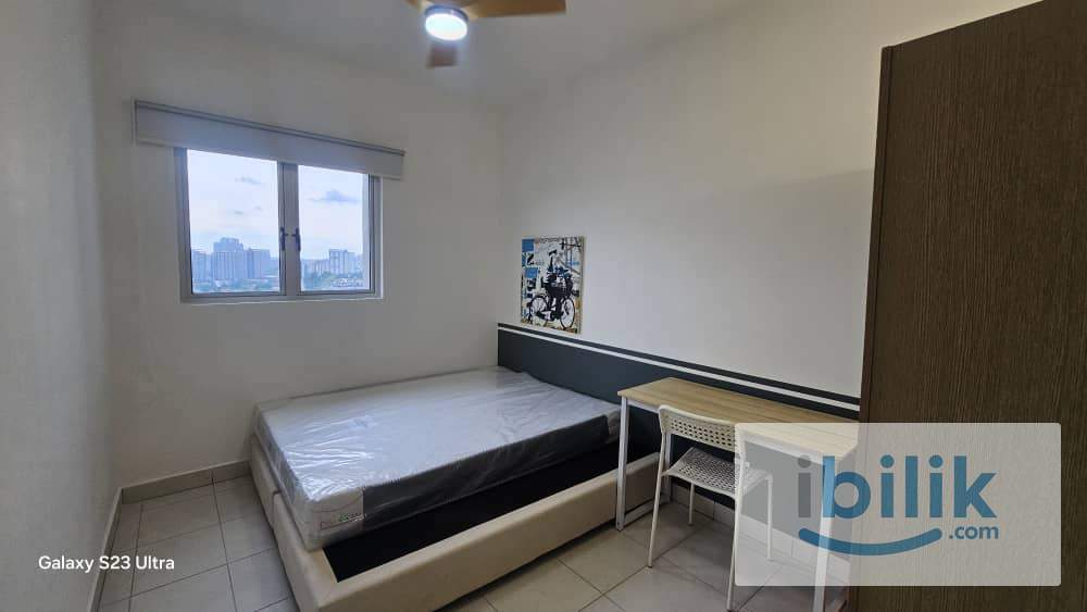 ⚡Residensi Riamas, Old Klang Road, New Medium Room🍀Fully Furnish 10” Mattress Aircond Wardrobe Table Chair - Image 3