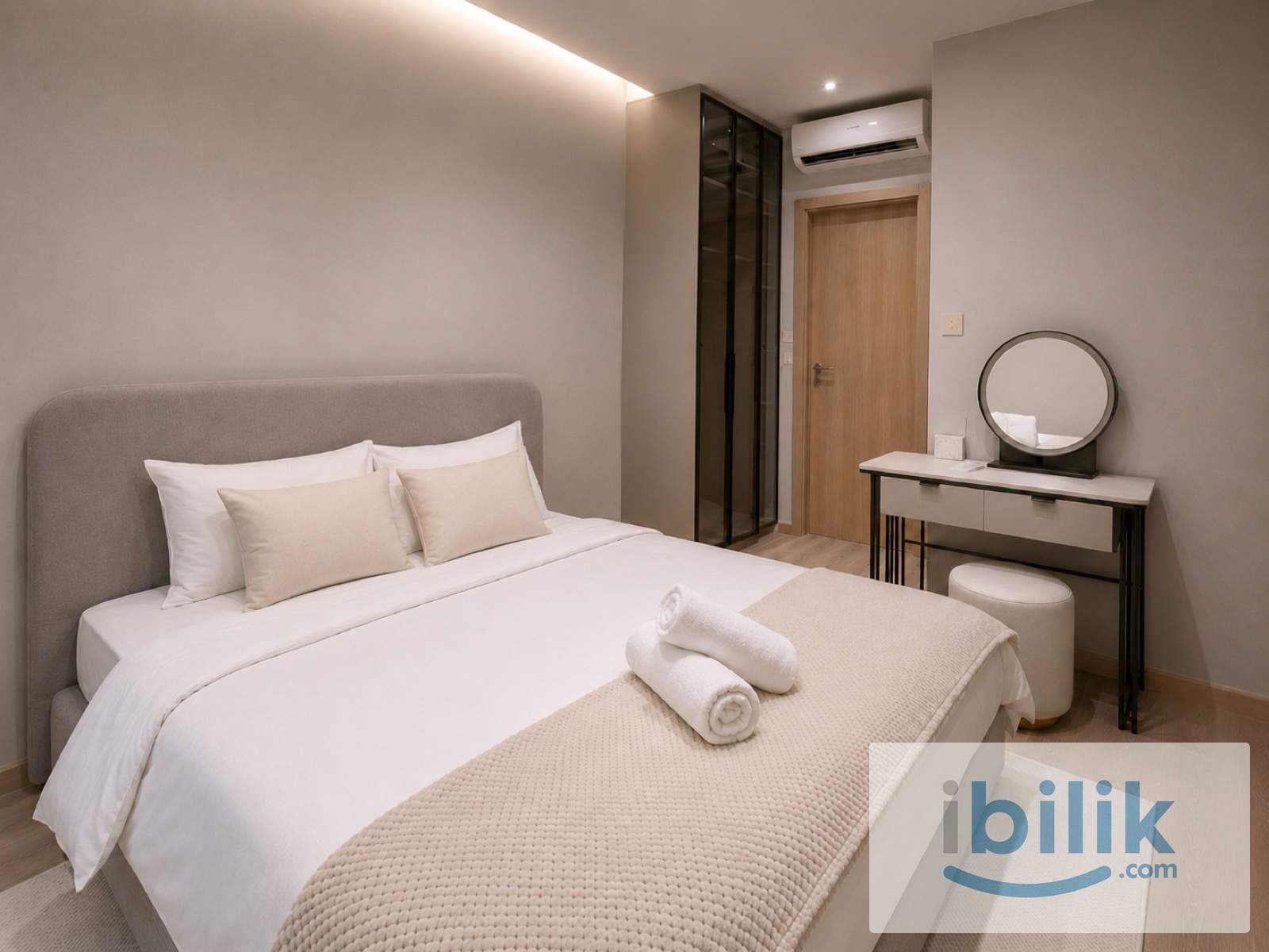 👑 Premium Queen Room with Attached Bathroom Access @ Armani Raja Uda / 1 Min Walk to Raja Uda MRT / Own TV - Image 2