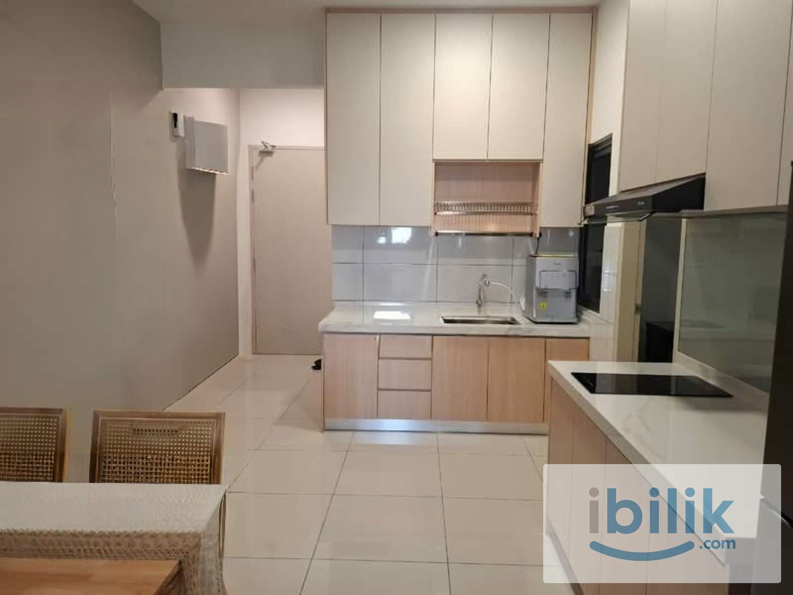 👑 Master Queen Room with Private Bathroom + Own TV @ Nexus Residence Taman Pertama / Female Unit / 2min Walk to MRT - Image 4