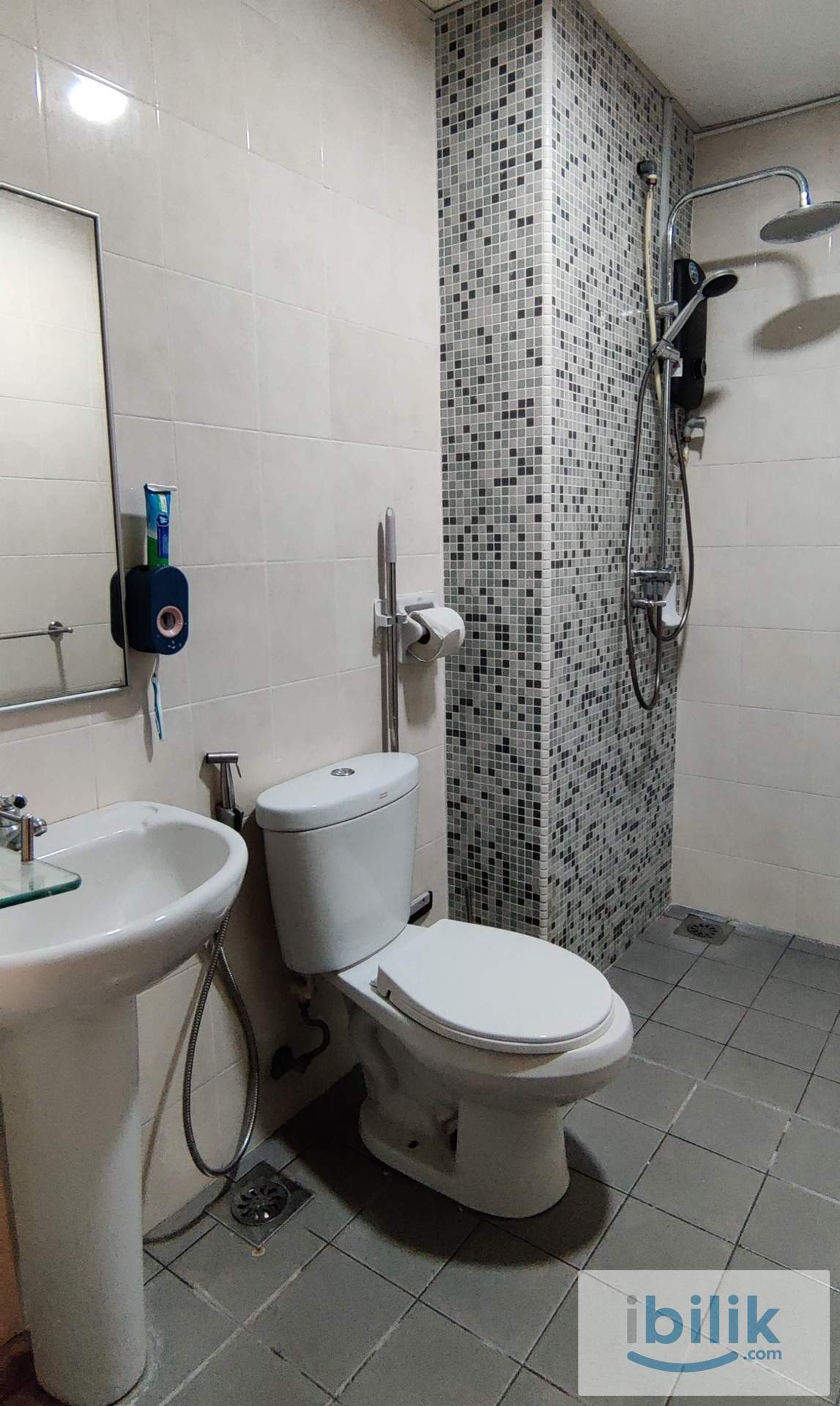 [Master Bedroom] Fully Furnished 2+1 Condo with Home Office | 2km to Hextar World, IKEA, The Curve - Image 8