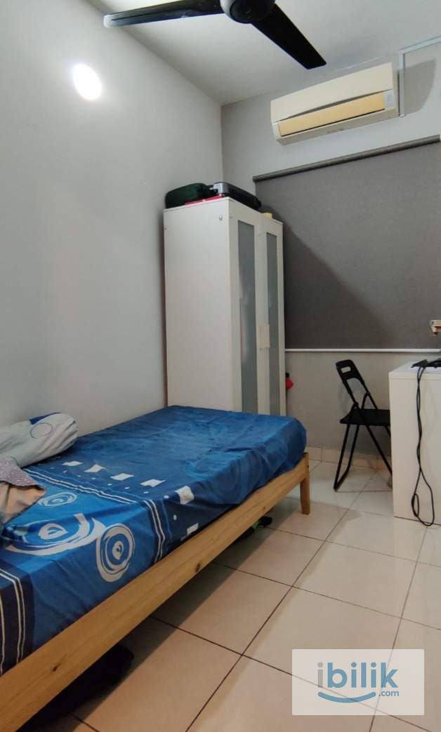 [Small Bedroom] Fully Furnished 2+1 Condo with Home Office | 2km to Hextar World, IKEA, The Curve - Image 8