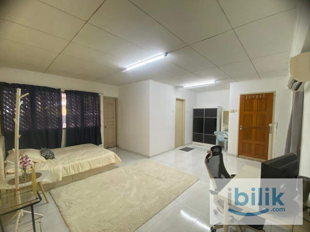 LARGE masterbedroom BU11, bandar utama , one utama , KPMG - Image 1