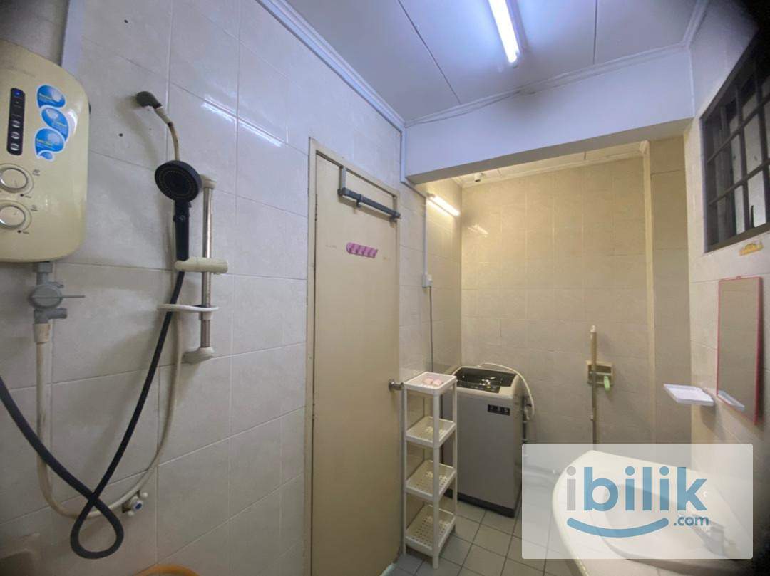 LARGE masterbedroom BU11, bandar utama , one utama , KPMG - Image 3