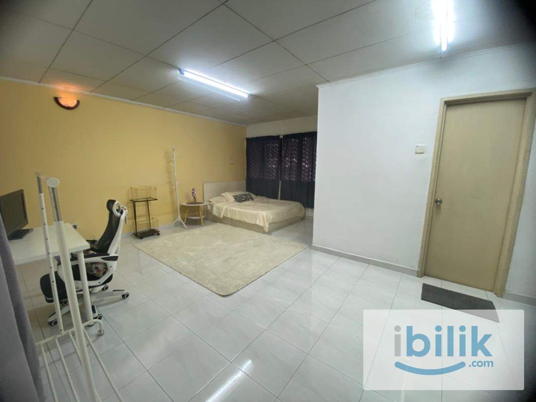 LARGE masterbedroom BU11, bandar utama , one utama , KPMG - Image 4