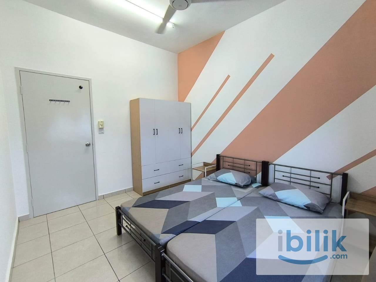 MIDDLE ROOM AT CHERAS CITY CENTRAL - Image 3