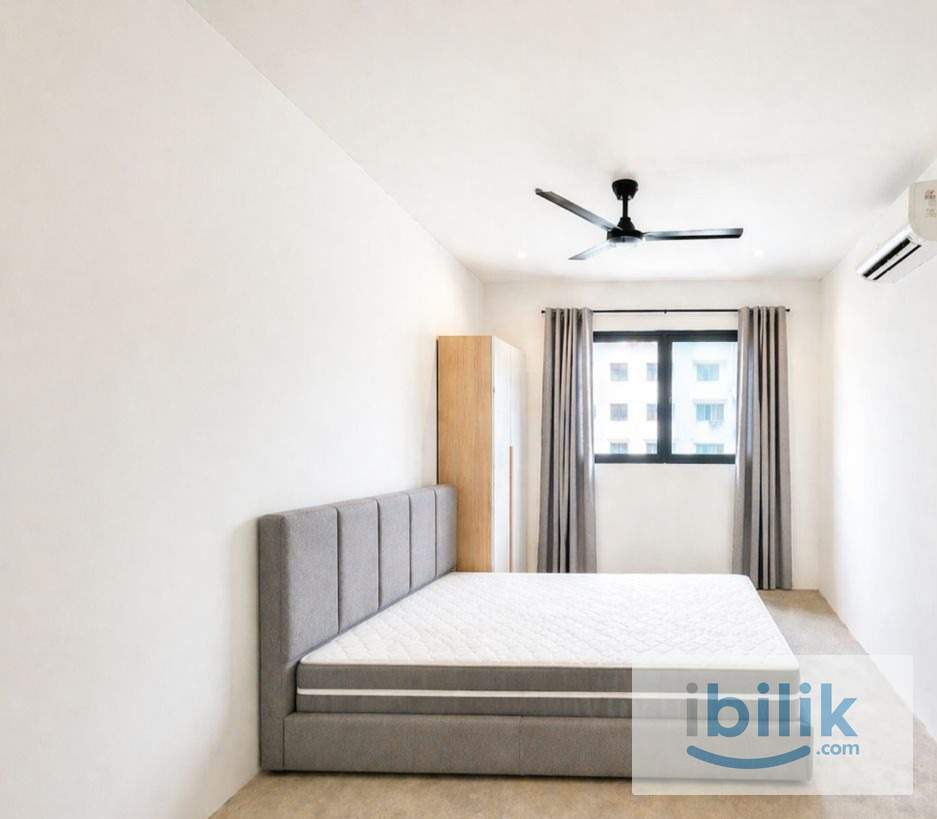 Shared Room - Image 1