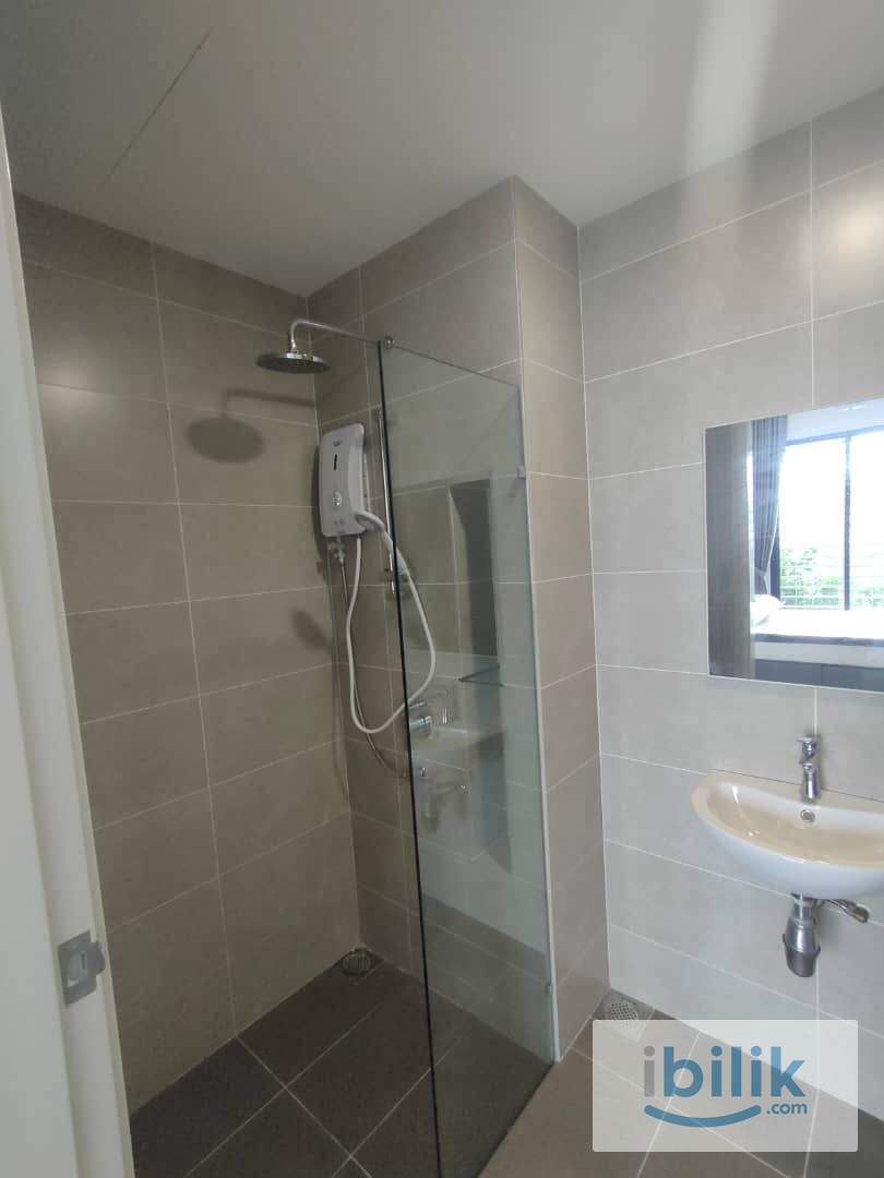 Master Room - Image 4