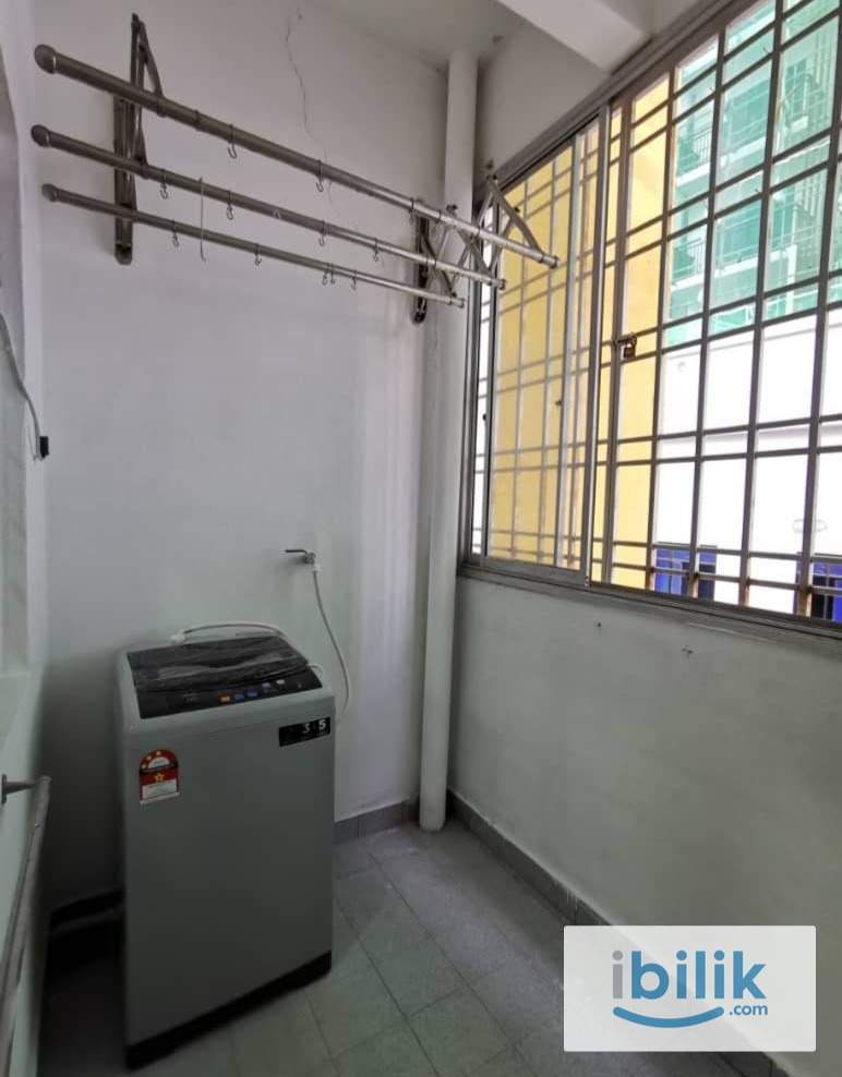 𝐅𝐄𝐌𝐀𝐋𝐄 ONLY 💃 162 Residency 💥LOW DEPOSIT💥Cozy Medium Aircond Room For Rent 冷气房出租💥𝕀ℕℂ𝕃𝕌𝕊𝕀𝕍𝔼 𝕌𝕥𝕚𝕝𝕚𝕥𝕚𝕖𝕤 𝔹𝕚𝕝𝕝𝕤 & 𝕎𝕀𝔽𝕀 - Image 4