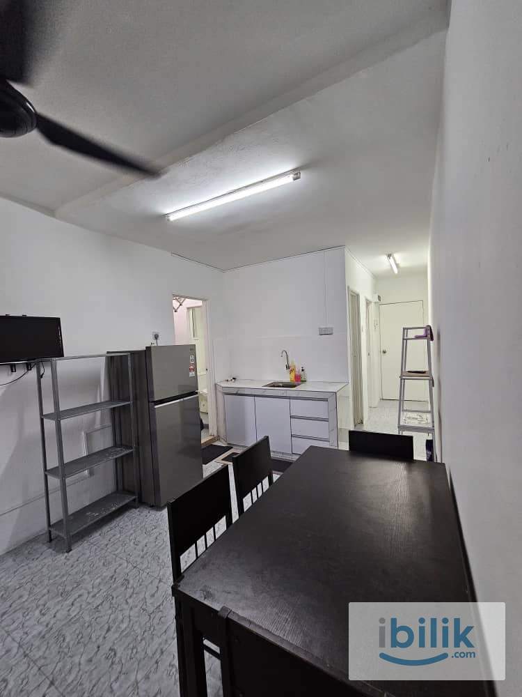 Sharing Room - Image 4