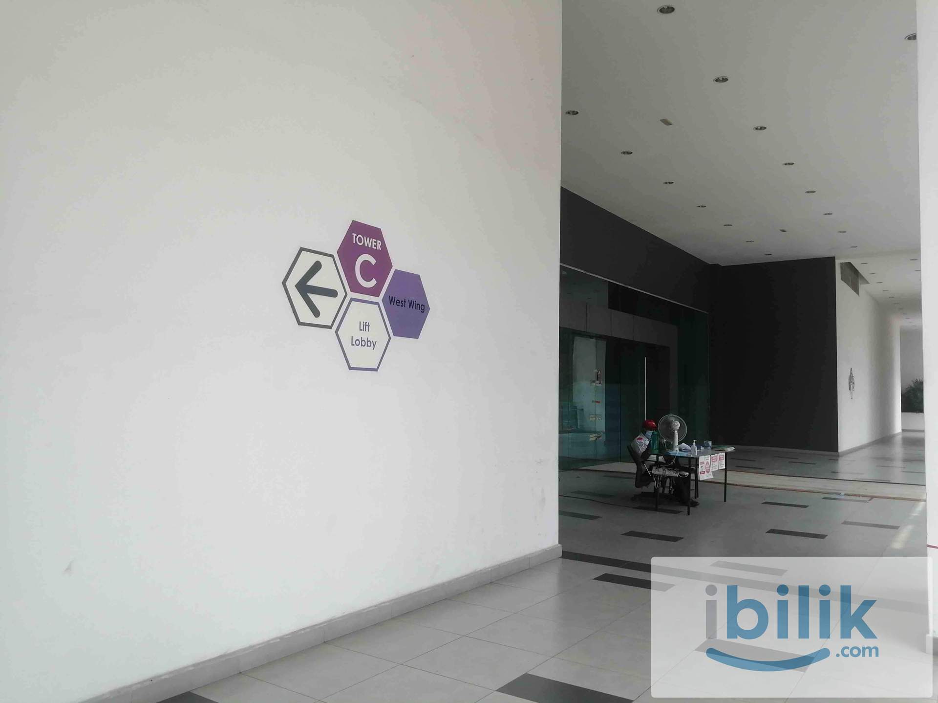 Single room for rent at 3 Element Bandar Putra Permai, Seri Kembangan MALAYSIAN MALE - Image 2