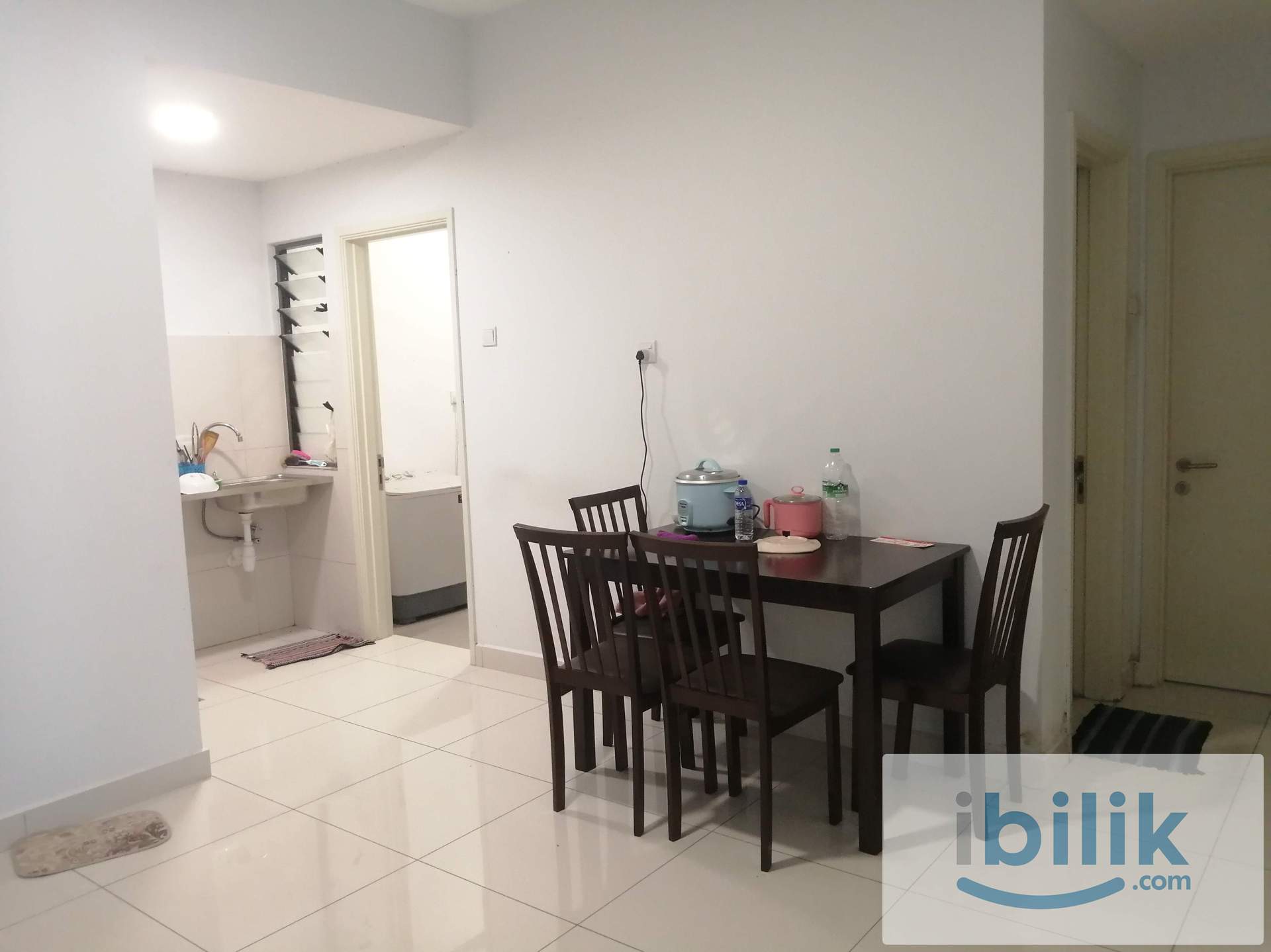 Middle room with view for rent at Sfera Residency Puchong South - Image 2
