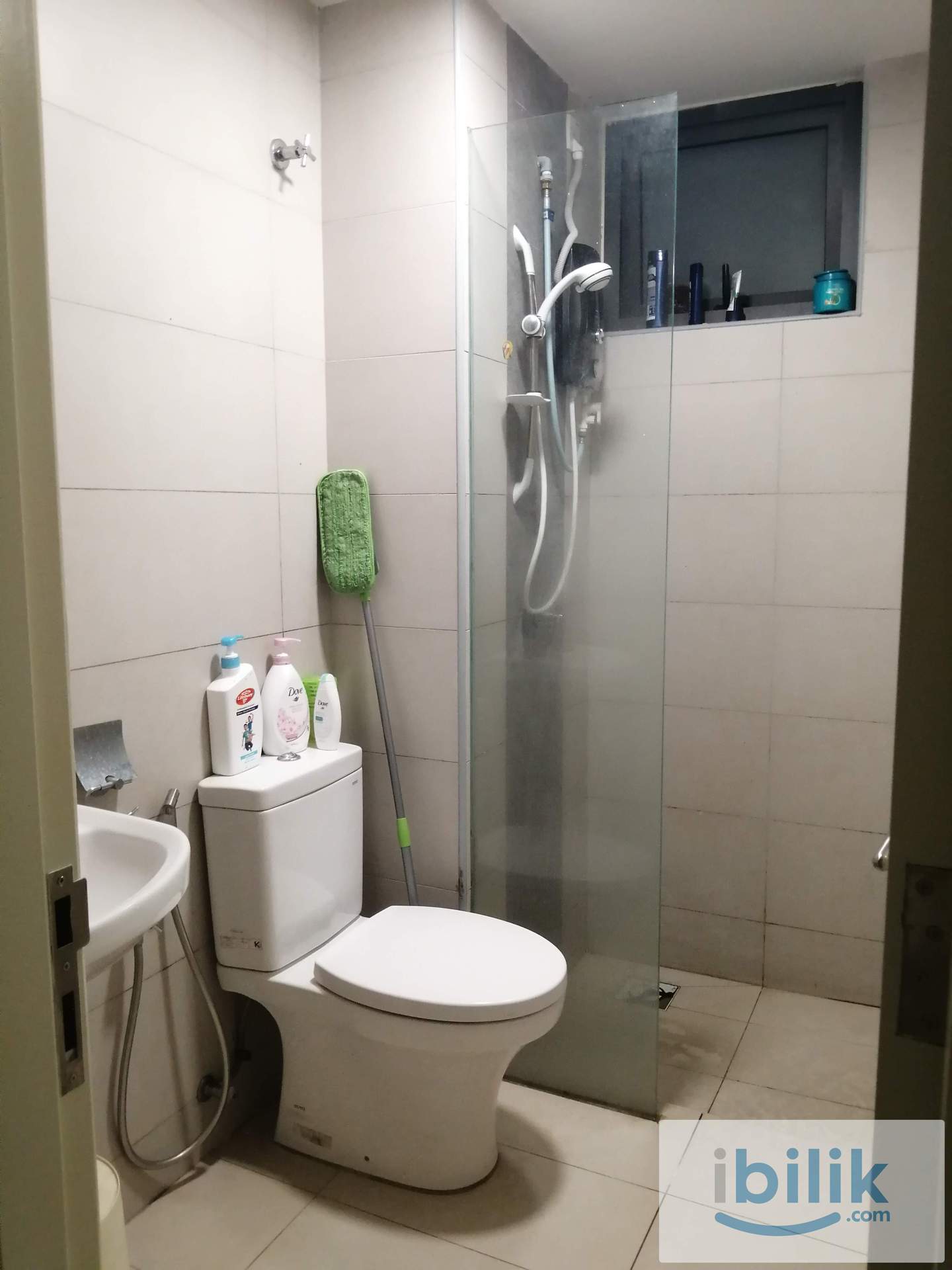 Single Room FEMALE at Sfera Residence, Puchong South Seri Kembangan Taman Equine Near MRT - Image 3