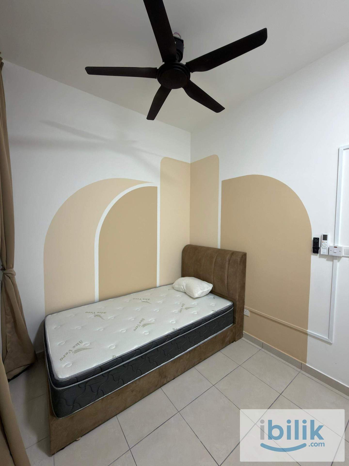 Small Medium Room for Male - Image 2