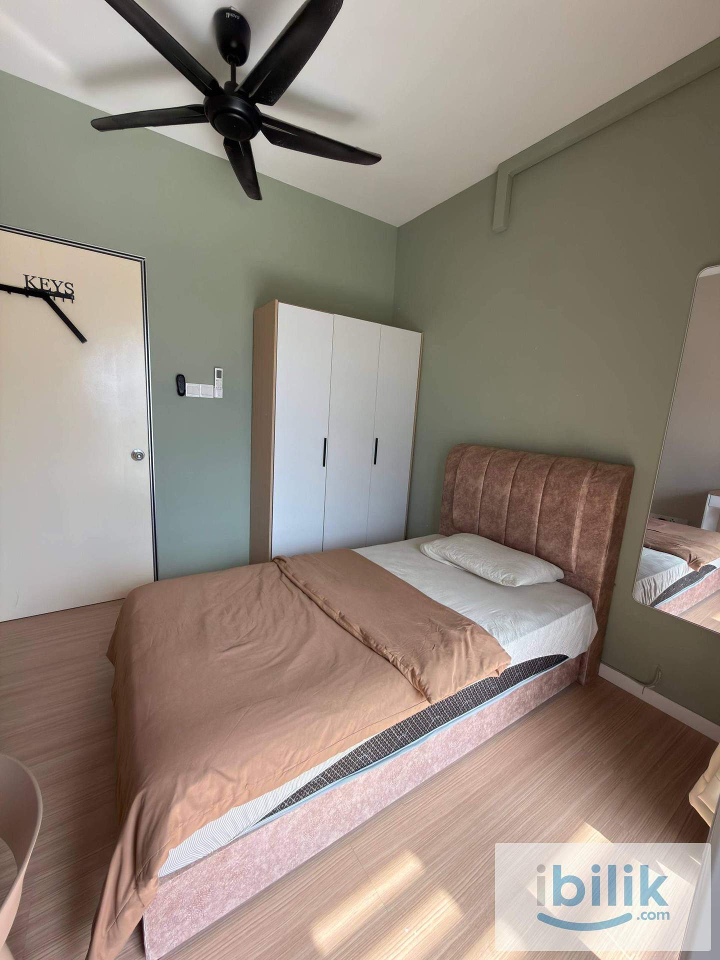 Small Medium Room with Balcony for Female  - Image 2