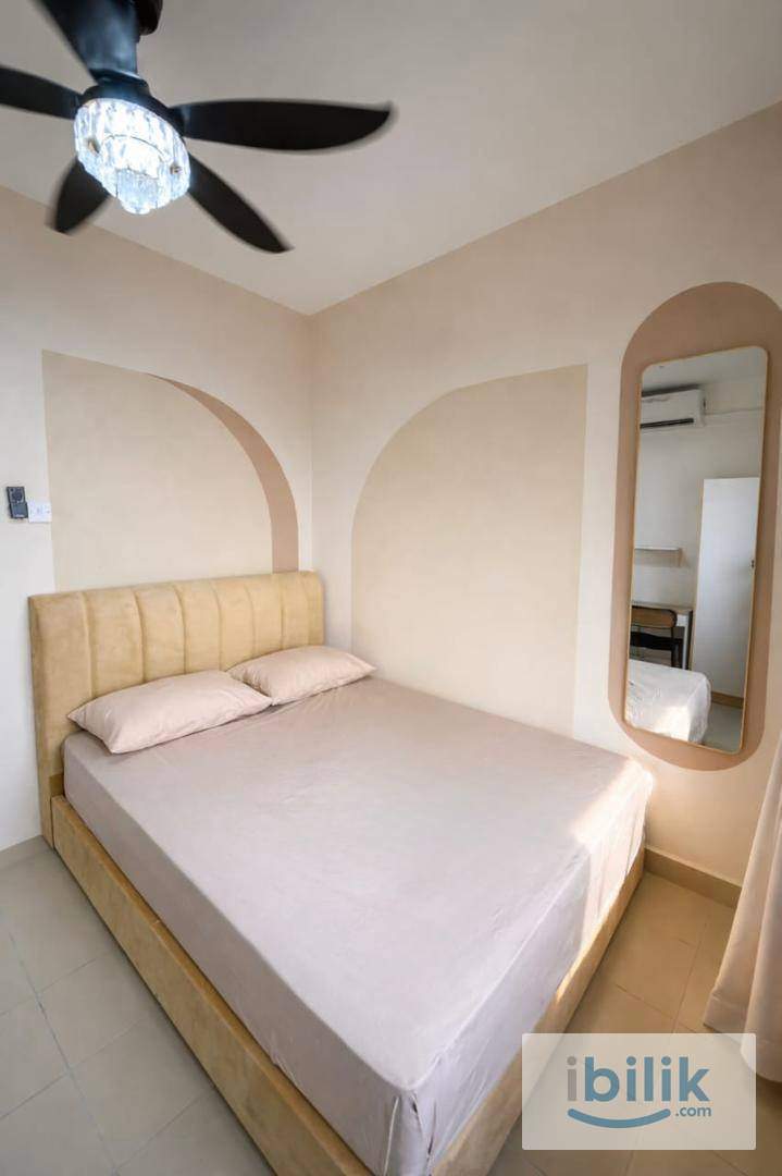Super Medium Room - Image 1
