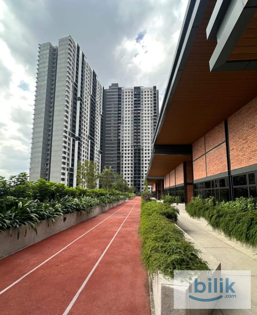 Vierra Residence Bukit Jalil🏡 Medium Room Rent for Female - Image 2
