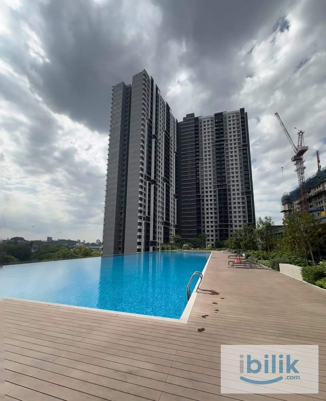 Vierra Residence Bukit Jalil🏡 Medium Room Rent for Female - Image 5