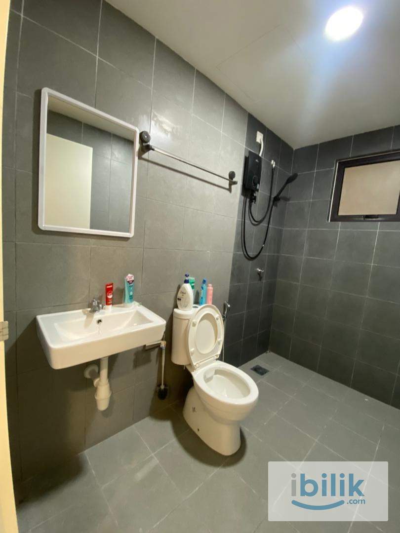 Vierra Residence Bukit Jalil🏡 Medium Room Rent for Female - Image 9