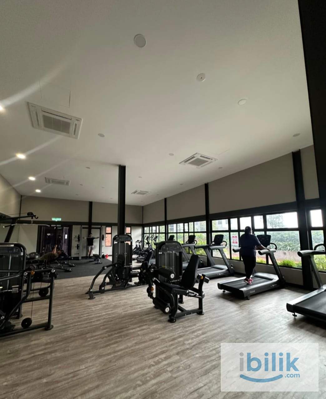 New Renovated Vierra Residence Bukit Jalil🏡 Small Room Rent for Female - Image 4