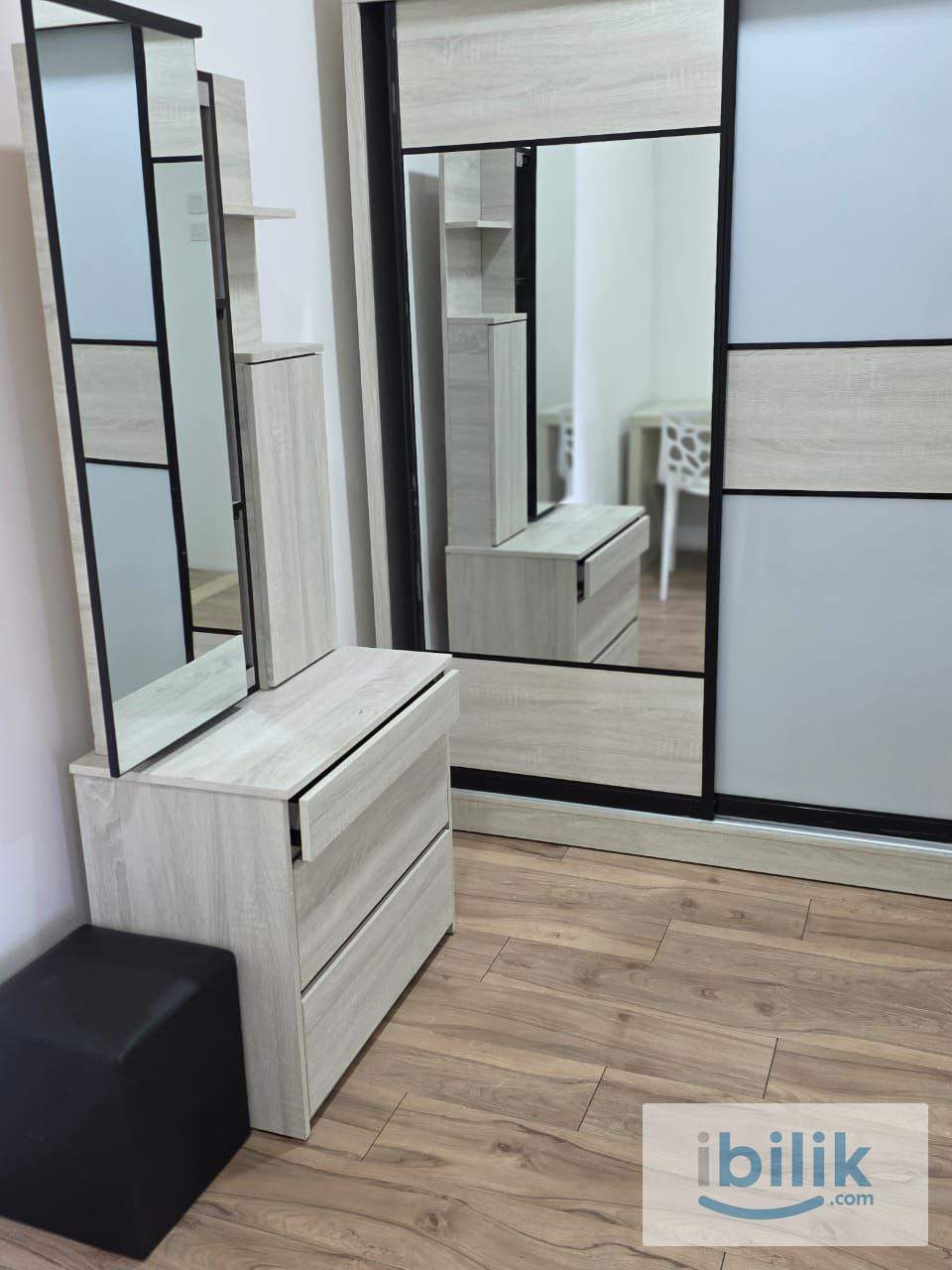 Studio Unit - Image 6