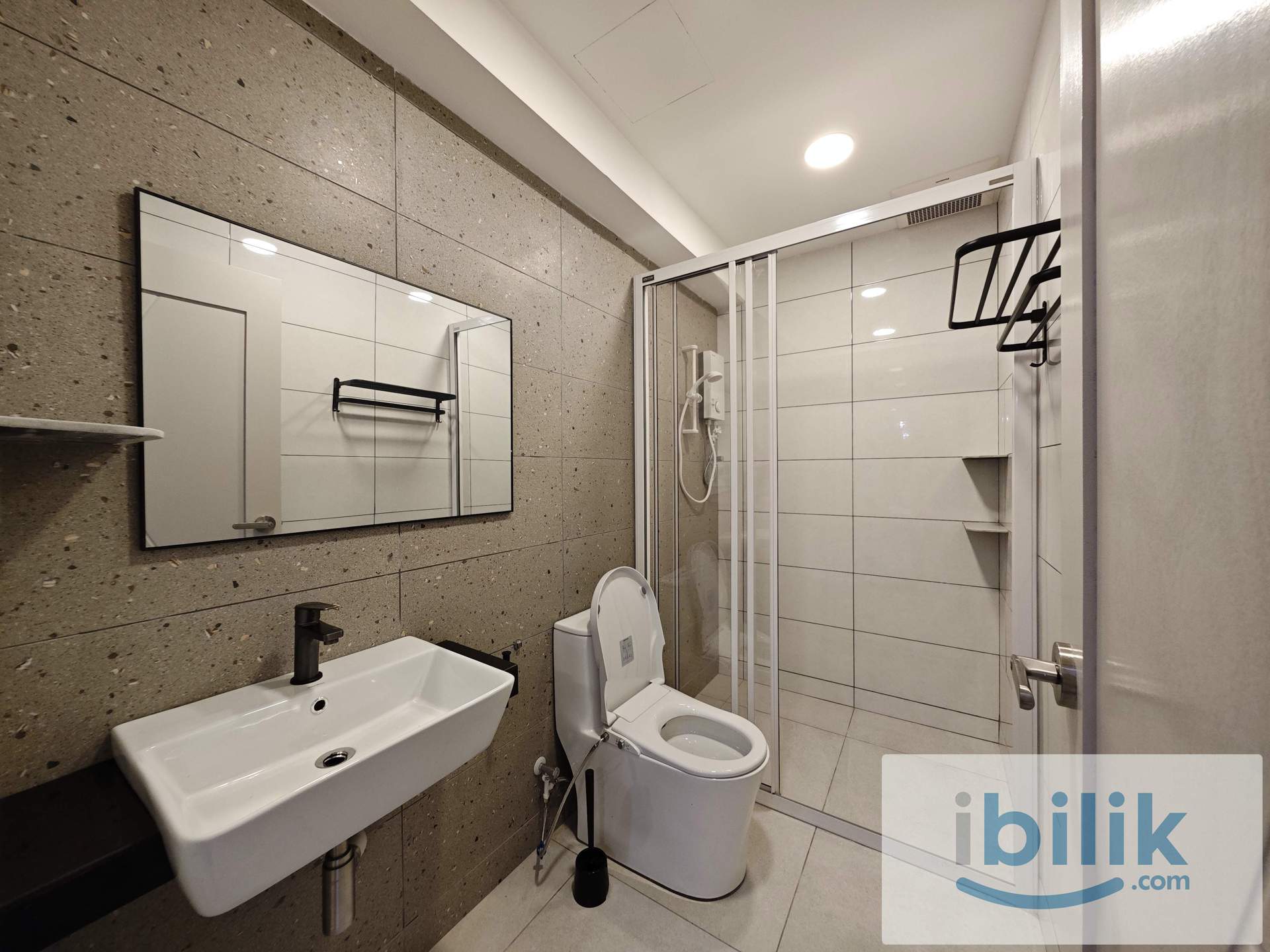 STUDIO ROOM (FULLY FURNISHED) @ BATU BERENDAM FTZ, MELAKA - Image 2