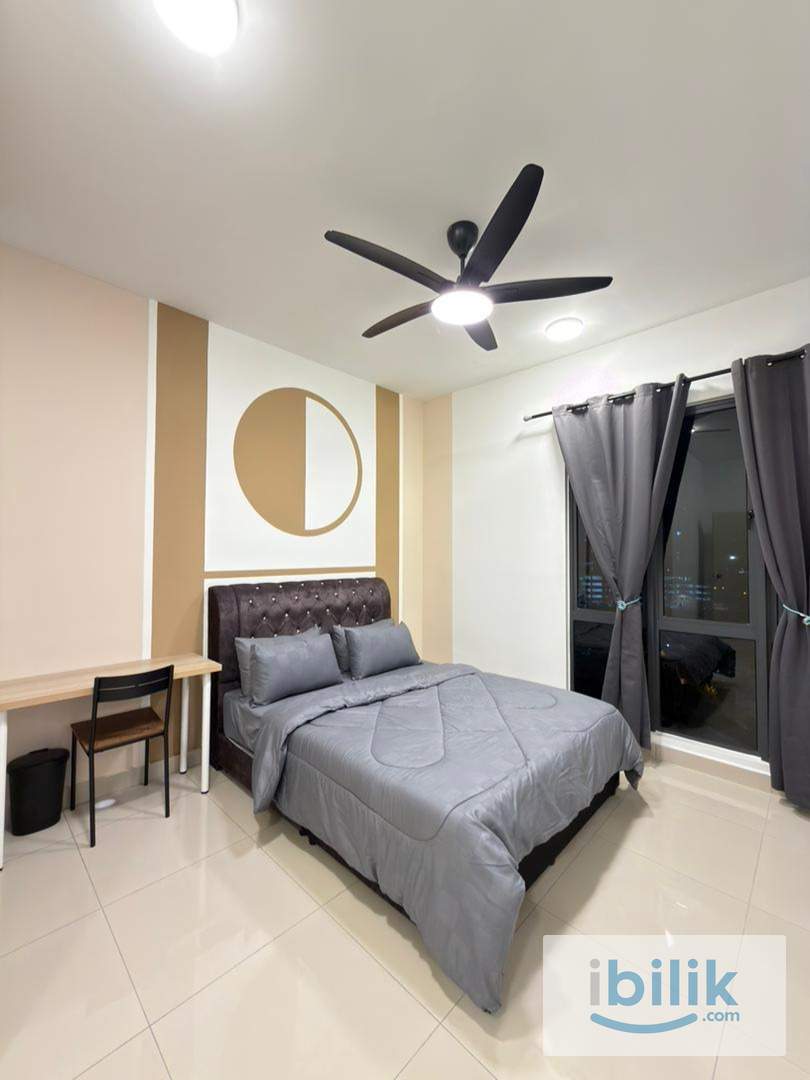 R1 Master Room @ Residensi Topaz Kajang - Image 1
