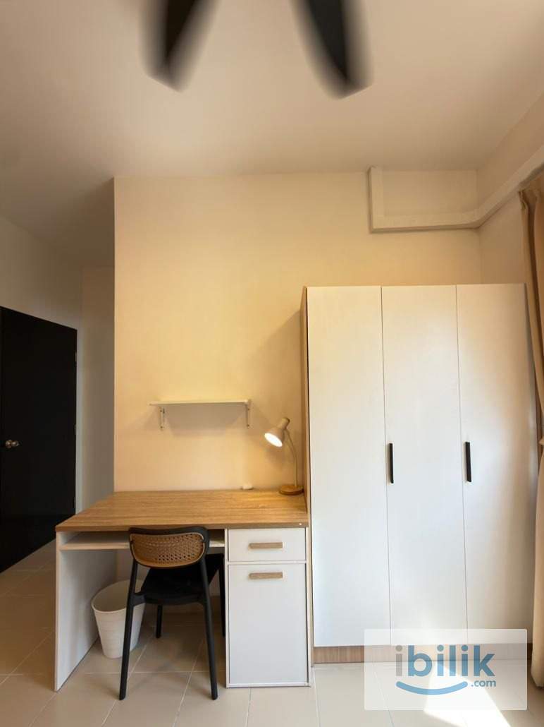 R1 Master Room @ Residensi Akasia Jubilee - Image 2