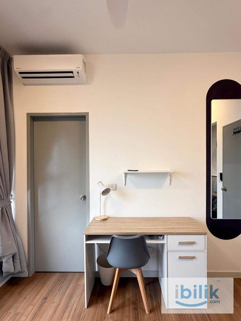 🌇 R1 Masterbed Room @ M Vertica, Maluri - Image 2
