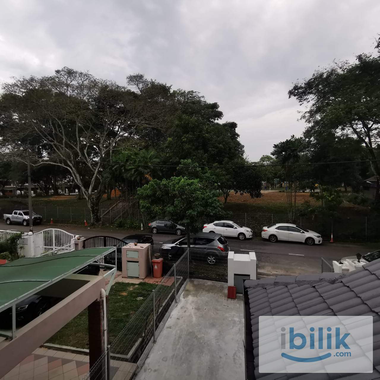 Taman Megah / SEA Master Bedroom ~ Free WIFI and Parking - Image 6