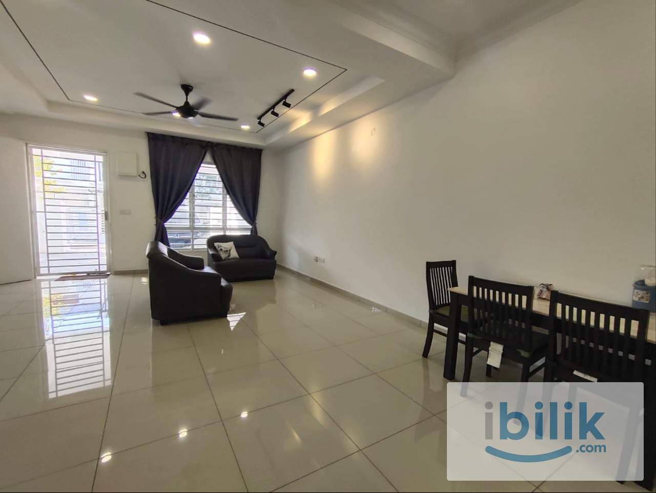 Master Room Tiara Sendayan Bandar Enstek Gadong Male Master Room - Image 3