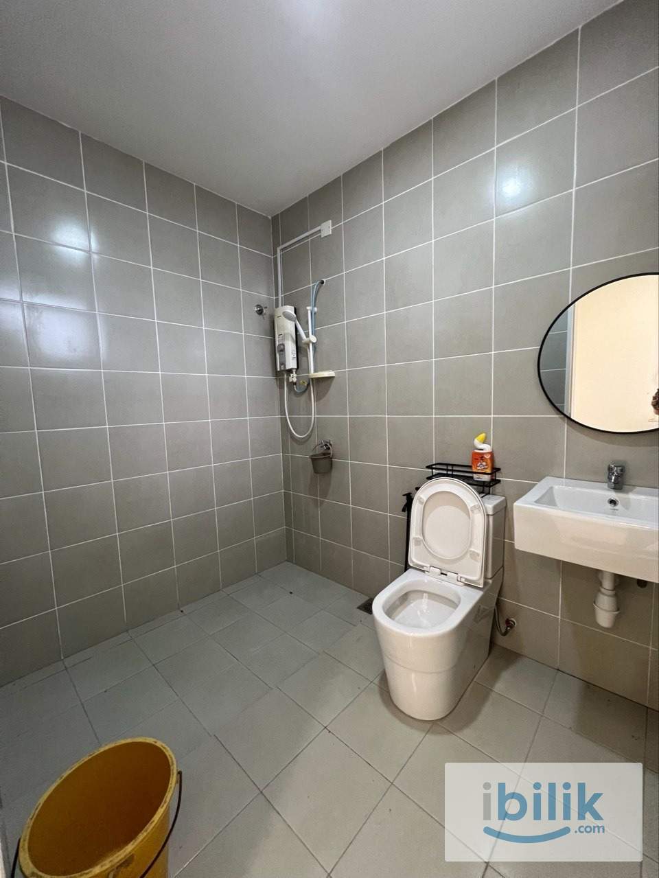 Master Room Tiara Sendayan Bandar Enstek Gadong Male Master Room - Image 5